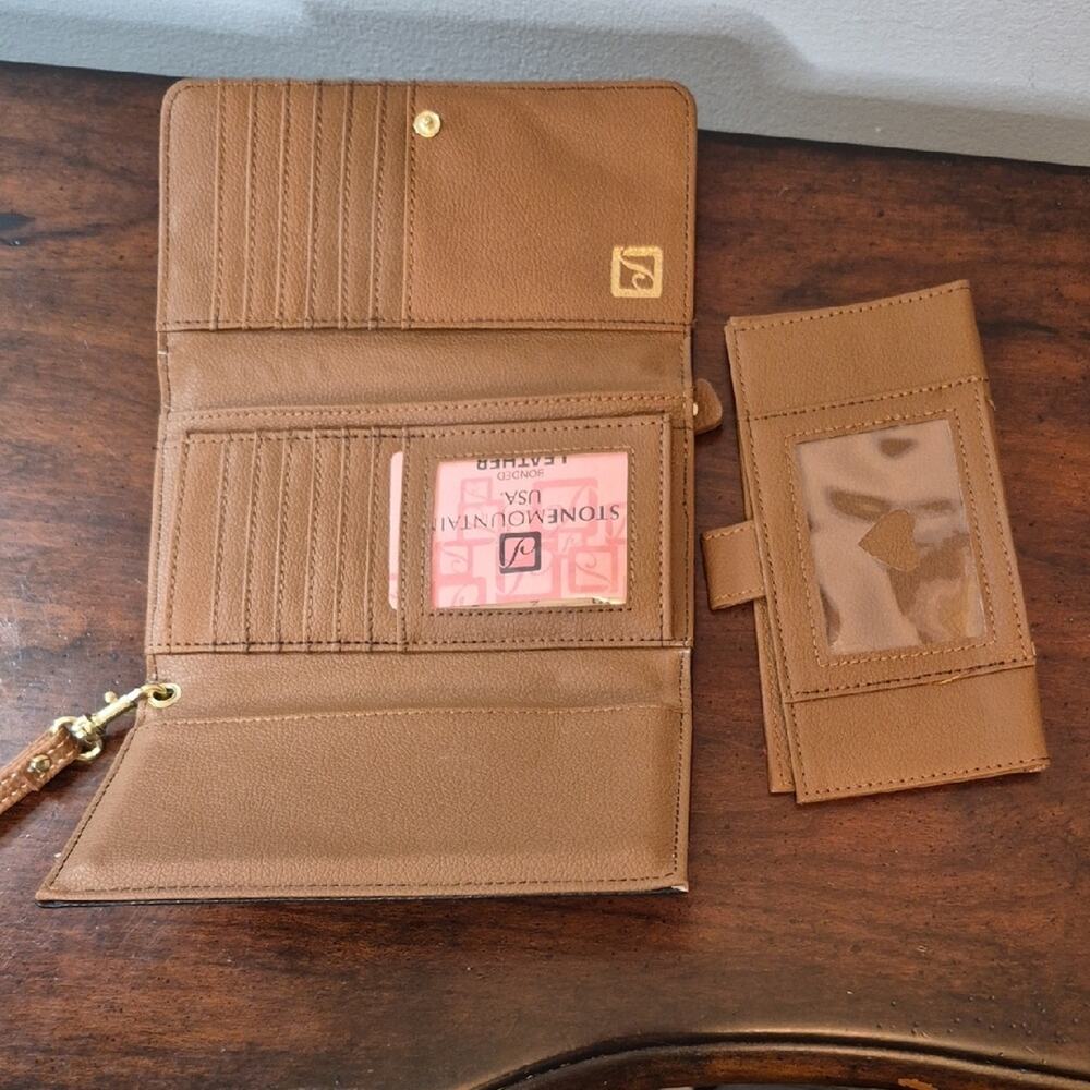 Stone Mountain Accessories Black Pebbled Wristlet Wallet with Tan Strap - Picture 6 of 16
